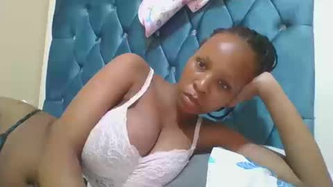 Snapshot of hotlove255 chatting on 13, 3, 2026 hotlove255 online show from 13, 3, 2026