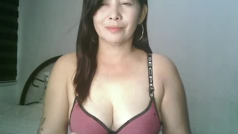 hotmamajen4u online show from 25, 6, 2026