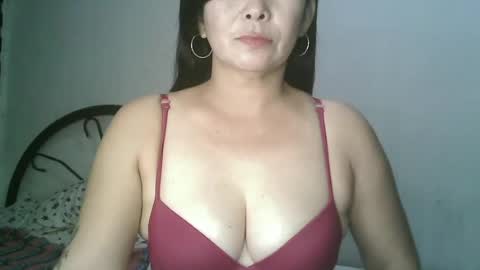 hotmamajen4u online show from 2, 7, 2026