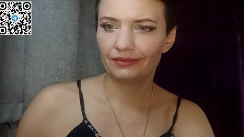 hotmamaqueen234 online show from 13, 4, 2026
