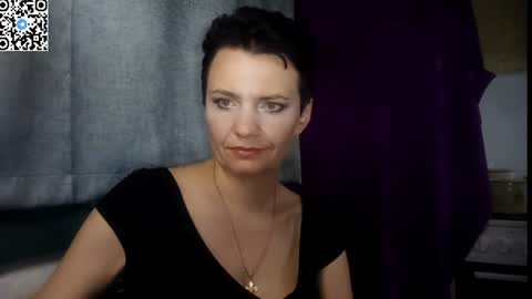 Snapshot of hotmamaqueen234 chatting on 7, 7, 2026 hotmamaqueen234 online show from 7, 7, 2026