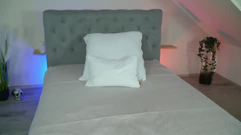 Snapshot of hotmilfbitch chatting on 4, 6, 2026 hotmilfbitch online show from 4, 6, 2026