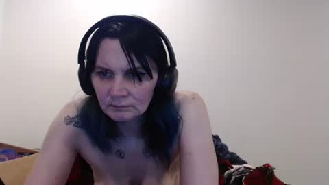 hotmodel1984 online show from 8, 6, 2026