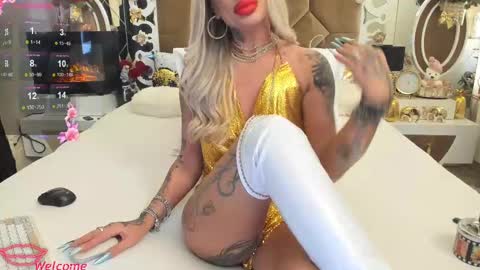 Snapshot of hotred69xxx chatting on 14, 2, 2025 Delya- online show from 14, 2, 2025