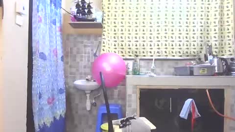 Snapshot of hotsassyqueen219667 chatting on 5, 7, 2026 Kichuna online show from 5, 7, 2026