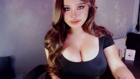 Marga Avery online show from 11, 9, 2025