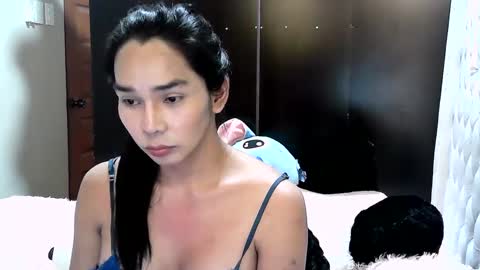 hotslenderbody online show from 12, 3, 2025