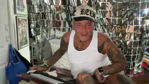 hotstuff775616 online show from 7, 4, 2026