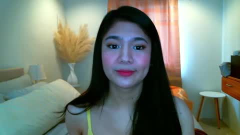 Snapshot of hotsweetangel00 chatting on 12, 9, 2025 Sweet Angel online show from 12, 9, 2025