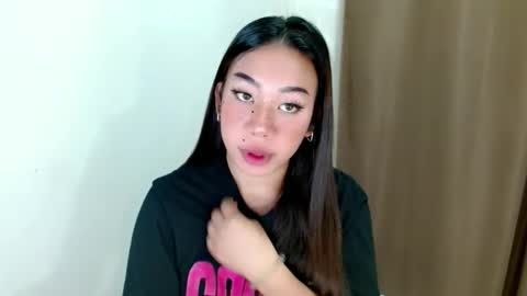 Snapshot of hott_cumforyou chatting on 8, 11, 2025 jelaigrande online show from 8, 11, 2025