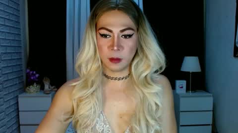 Snapshot of hott_summerr chatting on 18, 12, 2024 Alex Summer online show from 18, 12, 2024