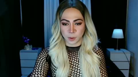 Snapshot of hott_summerr chatting on 28, 2, 2025 Alex Summer online show from 28, 2, 2025