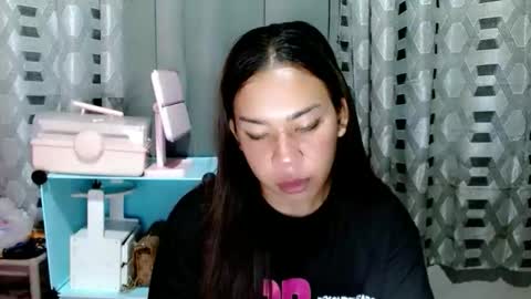 nika  online show from 19, 10, 2025