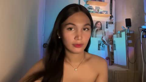 Snapshot of hottie_amari chatting on 5, 4, 2026 Amari online show from 5, 4, 2026