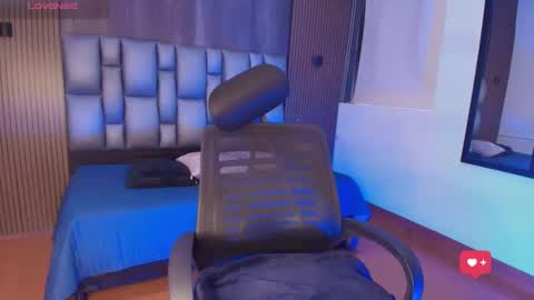 Snapshot of hottiesjuls chatting on 4, 5, 2026 Juls online show from 4, 5, 2026