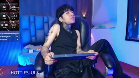 Snapshot of hottiesjuls chatting on 28, 7, 2026 Juls online show from 28, 7, 2026