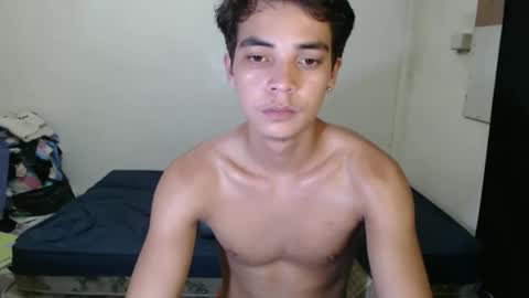 hottiespydie online show from 3, 12, 2025