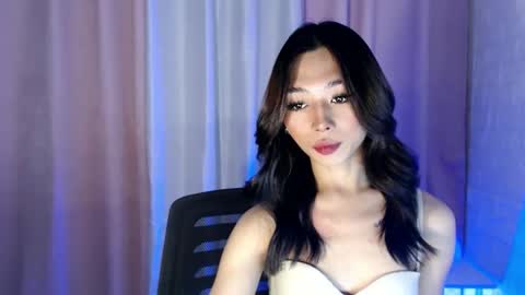 Snapshot of hottmolly100403 chatting on 16, 10, 2025 SCARLET online show from 16, 10, 2025