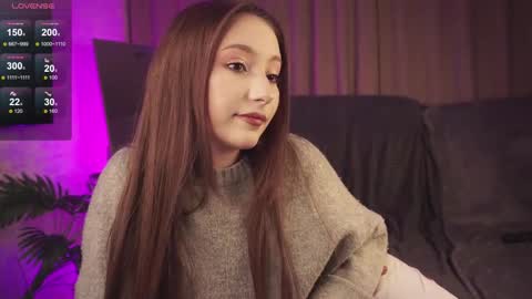 hottpeachh online show from 3, 12, 2025