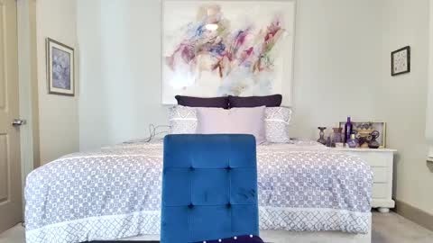 Maggie online show from 8, 12, 2024