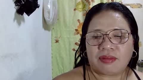 Snapshot of hottycrissy4u chatting on 1, 5, 2026 hottycrissy4u online show from 1, 5, 2026