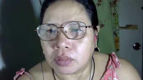 Snapshot of hottycrissy4u chatting on 5, 5, 2026 hottycrissy4u online show from 5, 5, 2026