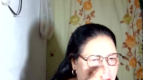 Snapshot of hottycrissy4u chatting on 9, 5, 2026 hottycrissy4u online show from 9, 5, 2026