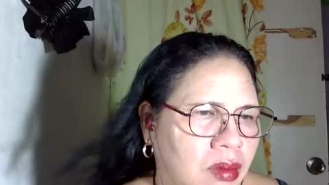 Snapshot of hottycrissy4u chatting on 10, 5, 2026 hottycrissy4u online show from 10, 5, 2026