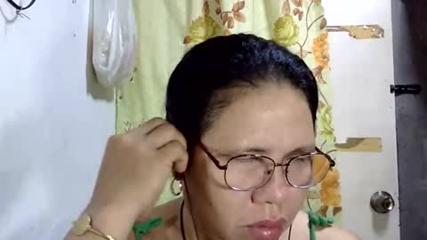 Snapshot of hottycrissy4u chatting on 15, 5, 2026 hottycrissy4u online show from 15, 5, 2026