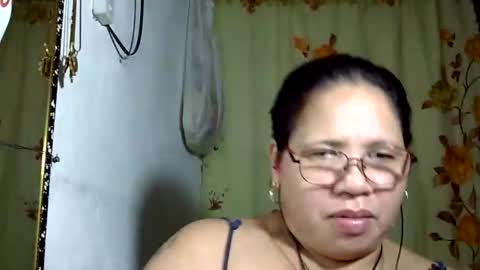 Snapshot of hottycrissy4u chatting on 23, 5, 2026 hottycrissy4u online show from 23, 5, 2026