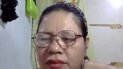 Snapshot of hottycrissy4u chatting on 17, 6, 2026 hottycrissy4u online show from 17, 6, 2026