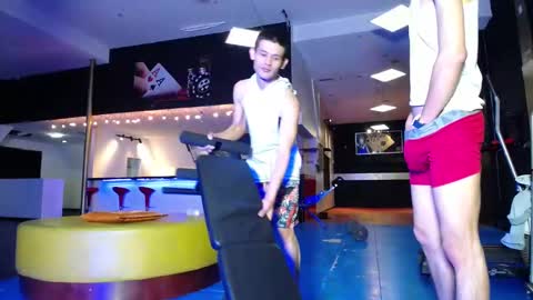 HOWENTS online show from 27, 1, 2025