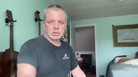 howlingatnothing online show from 2, 4, 2026