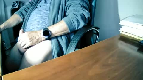 Snapshot of hpeter111 chatting on 24, 9, 2025 Peter online show from 24, 9, 2025