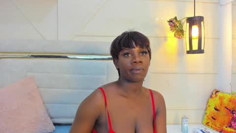 Snapshot of huddah_cam chatting on 5, 3, 2025 huddah online show from 5, 3, 2025