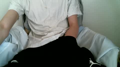 Keanu online show from 4, 11, 2025