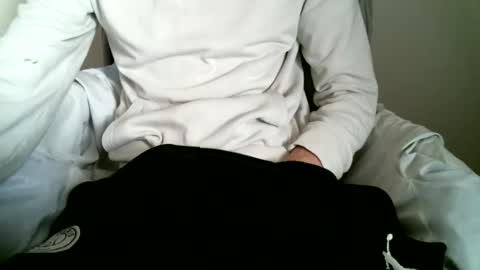 Keanu online show from 5, 11, 2025