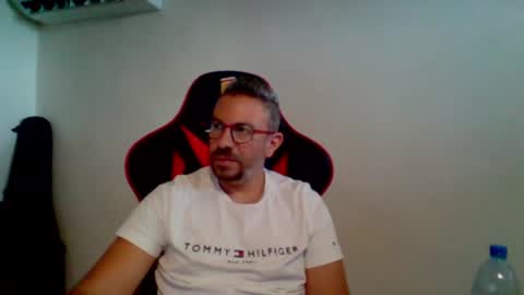 Snapshot of huge__cumshot chatting on 23, 7, 2026 huge__cumshot online show from 23, 7, 2026