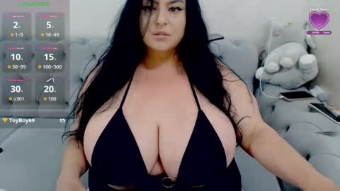 Snapshot of hugeboobsella chatting on 13, 5, 2026 Erica online show from 13, 5, 2026