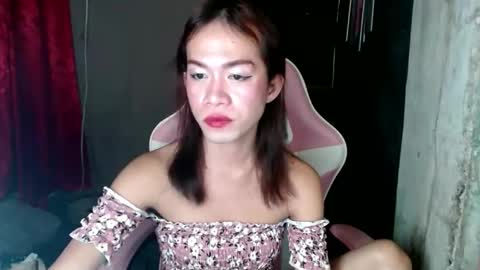 hugecockanna online show from 6, 1, 2025