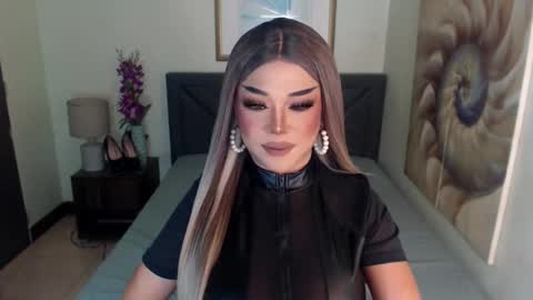 Christine online show from 4, 1, 2025