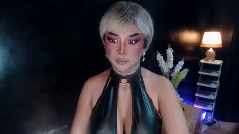 Snapshot of hugecockchristine chatting on 14, 5, 2026 Christine online show from 14, 5, 2026