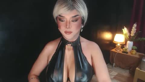 Snapshot of hugecockchristine chatting on 24, 5, 2026 Christine online show from 24, 5, 2026