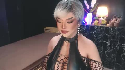 Snapshot of hugecockchristine chatting on 3, 6, 2026 Christine online show from 3, 6, 2026