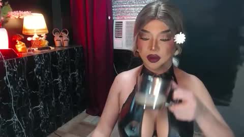 Snapshot of hugecockchristine chatting on 11, 6, 2026 Christine online show from 11, 6, 2026