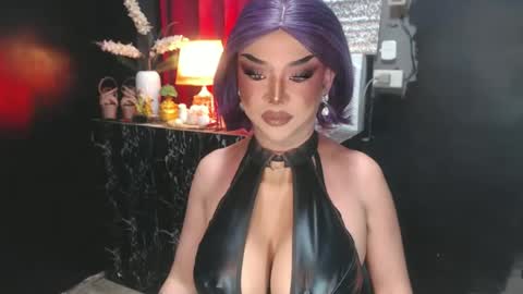 Snapshot of hugecockchristine chatting on 24, 6, 2026 Christine online show from 24, 6, 2026