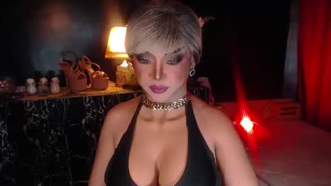 Snapshot of hugecockchristine chatting on 17, 7, 2026 Christine online show from 17, 7, 2026