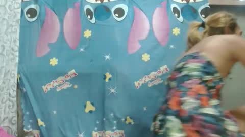 Snapshot of hugecockforyouxx chatting on 20, 9, 2025 bella passwordshow 500tokens no time limit online show from 20, 9, 2025