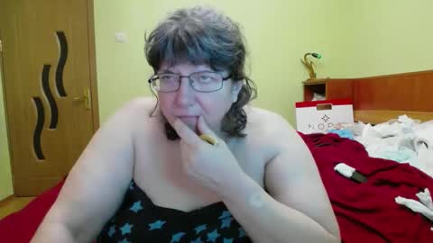 HugeTitsXXX online show from 2, 1, 2025