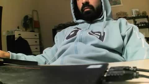 hugeveiny online show from 28, 11, 2025